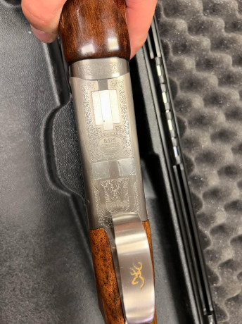 Se vende Browning b525 spotter 76cm cañón en buen estado, pocos tiros. Se puede probar. 
1450 solo escopeta 00