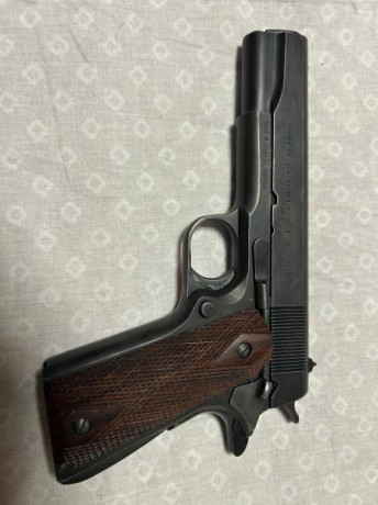 Saludos
Un compañero del club por cese de aficion vende sus pistolas.
Todas guiadas en F.

2 CZ75 con 11
