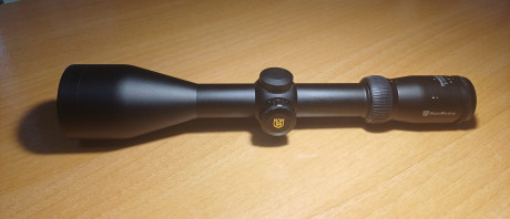 Por exceso de material vendo mi visor Nikko Stirling Diamond 3-12x56.
Está en perfecto estado, tanto el 12