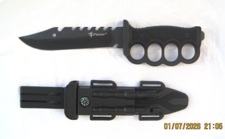 VENDO .. para complementar la colección de cuchillería militar:

  --  COPIA/REPLICA, CUHILLO MILITAR 12