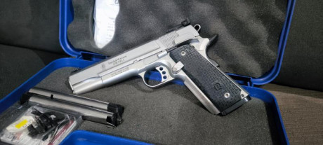 Vendo mi segunda arma, preparada para IPSC para división CLASSIC, Smith WESSON Pro Series 1911, calibre 00