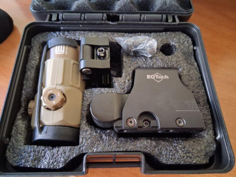 Visor holografico Eotech. Con intensificardor y estuche de transporte incluido.
Sa vende por 350€ más 31