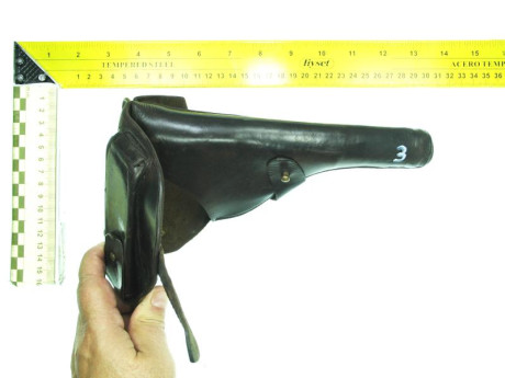 Se ofrecen las siguientes  Fundas  Cuero Originales  de armas cortas.

Desconozco modelos exactos, ya 22