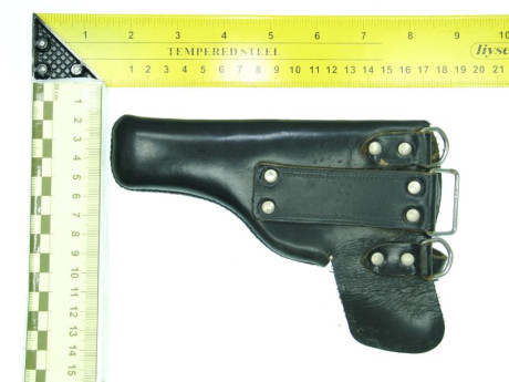 Se ofrecen las siguientes  Fundas  Cuero Originales  de armas cortas.

Desconozco modelos exactos, ya 51