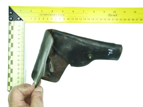 Se ofrecen las siguientes  Fundas  Cuero Originales  de armas cortas.

Desconozco modelos exactos, ya 60