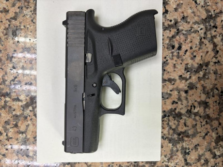 Hola vendo GLOCK 43 del año 2013 en estado impecable, con menos de 50 tiros, como nueva, con 1 cargador 01