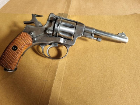 Vendo revolver Mosin-Nagant 7.62
Año de fabricación 1940
Estado impecable
Incluida funda de transporte

Precio: 02