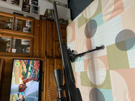 Vendo Tikka t3x varmint calibre 243 con cañón de 22mm, lleva gatillo al pelo, carril picatinny de 20 mojas 01