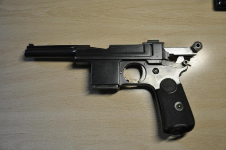 Hola a todos vando mi begmann, hay poco que decir de este arma, el estado se ve prefecto en las fotos, 02