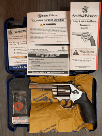 Smith Wesson modelo 67 del 38 especial, 4" de cañón en acero inox. Comprado nuevo por mi justo antes 00