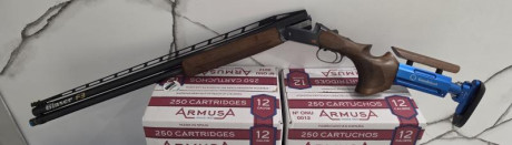 Se vende blaser f3 supersport, en perfecto estado de funcionamiento, la escopeta tiene 4 años, tiene poco 01