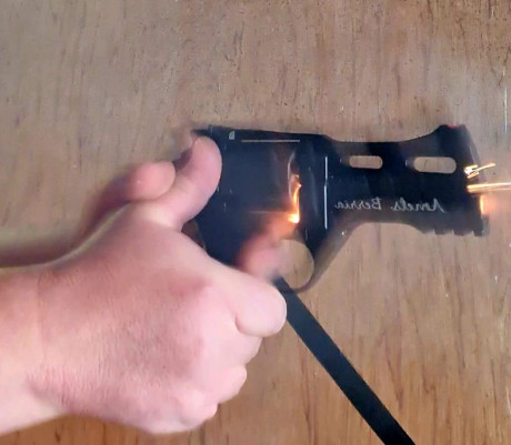 SE VENDE REVOLVER CHIAPPA RHINO 40DS (.357 MAGNUM)!

​Revólver único, con un diseño brutal y un control 00