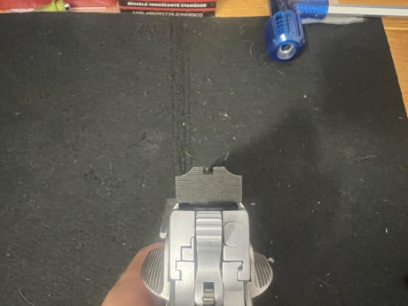 Buenas tardes, vendo magnífica pistola STI DVC 40sw, la pistola se encuentra en perfecto estado de funcionamiento, 00
