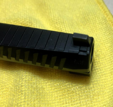 Se vende fantástica pistola CZ P-09 Nocturne, modelo Full con armazón de polímero y fibra de vidrio.
Con 40