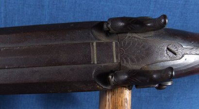 Hola, os presento un arma doble, del famoso Tryon e hijo, un cañon es de escopeta y el otro de fusil, 22
