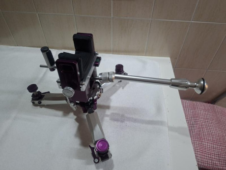 Vendo torreta de tiro , compacta y ligera fácil.de usar con su bolsa de transporte pesa solo 3.700k. Ideal 02
