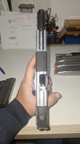 Miy buenas.
No sin haberlo pensado muy mucho porque apenas la uso un par de veces al año, pongo a la venta 11