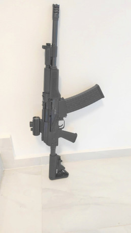 Hola

Escopeta semi automatica SINO DEFENCE MANUFACTURING modelo SDM AK12. 

Practicamante sin estrenar, 00
