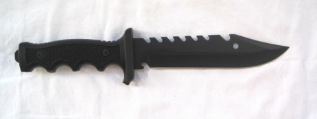 VENDO:

 ..   DOS CUCHILLOS DE SUPERVIVENCIA .- Para cumplir con la Legislación de Armas vigente en ESPAÑA 10
