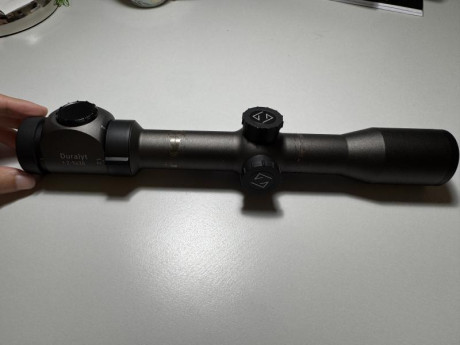 Vendo visor Zeiss duralyt de 1,2-5x36 con poco uso. Lo compre nuevo y se ha utilizado poco, por no haber 10