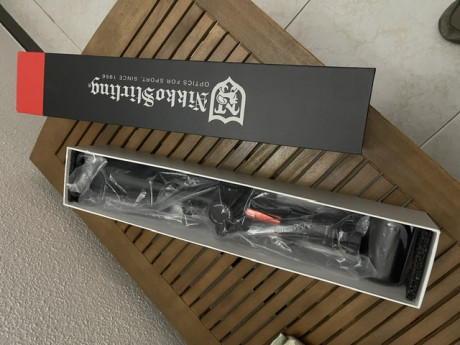 Se vende visor Nikko stirling Diamod LR 10-40X56 completamente nuevo solo probado con 40 disparos en una 02