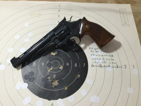 Este revolver es una compra reciente, desde que decidí jubilar un SW 14, que como todos los SW 14 que 01