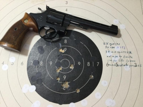 Este revolver es una compra reciente, desde que decidí jubilar un SW 14, que como todos los SW 14 que 00