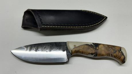Cuchillo PG ARTESANOS Acero al carbono 120 € NUEVO (Envio incluido)

 IMG_4984.JPEG  00