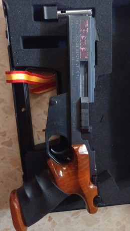Un compañero vende su Benelli MP95E .22LR. 
Ha sido utilizada habitualmente para competición, muy cuidada. 01