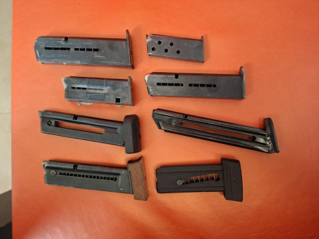 En venta cargadores para:
-HAMMERLI SP20/280  80€
-BERETTA TARGET .22  60€
-BROWNING BUCKMARK .22   70€
-ASTRA 00