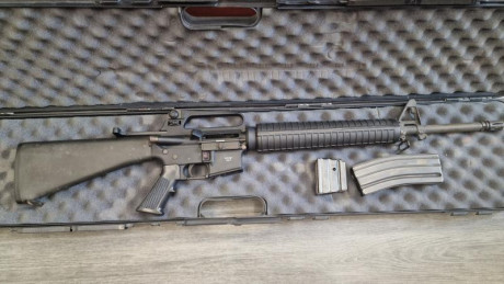 AR-15 calibre 222 Remington, marca Olympic Arms. Cañón pesado, culata rígida, cargador conforme a la legislación 00