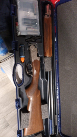 Nueva , a estrenar  , ha pegado una caja de cartuchos 
En Madrid , 1700 euros 01