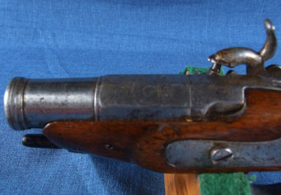 Venga a por otra , y esta creo que os va a gustar mucho . . .
Early Spanish Migulet Pistol, engraved and 12