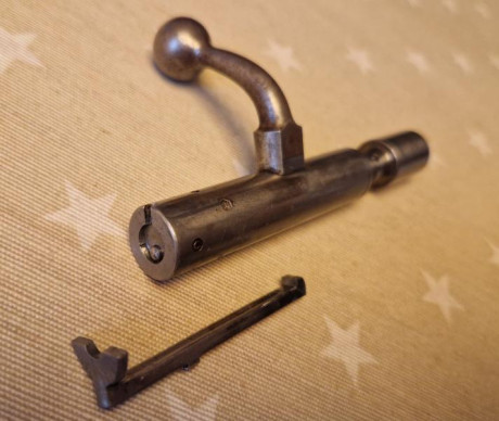 Vendo carabina Monotiro Anschütz 1361 22LR.
Miras abiertas tipo aire GAMO.
Buen estado mecánico, con algunas 22