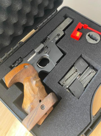 Pistola Walther GSP cal.32, cacha M. Se puede cambiar también a cañón Cal.22
Precio 800 €. Soy de la provincia 02