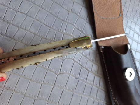Buenas tardes compañeros,

Pongo a la venta estos cuchillos y navajas en perfecto estado

Portes dentro 52