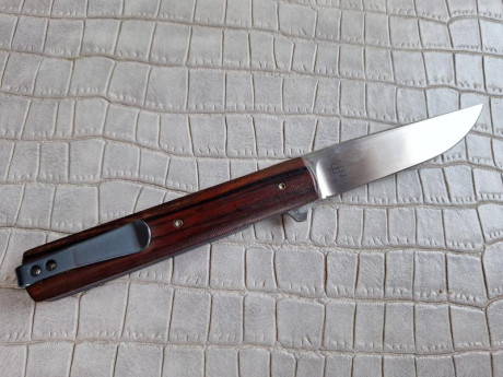 Buenas tardes compañeros,

Pongo a la venta estos cuchillos y navajas en perfecto estado

Portes dentro 61