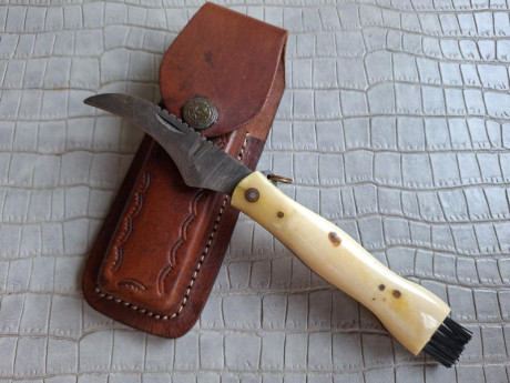 Buenas tardes compañeros,

Pongo a la venta estos cuchillos y navajas en perfecto estado

Portes dentro 92