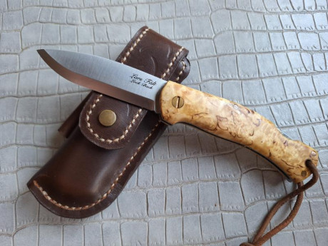 Buenas tardes compañeros,

Pongo a la venta estos cuchillos y navajas en perfecto estado

Portes dentro 132