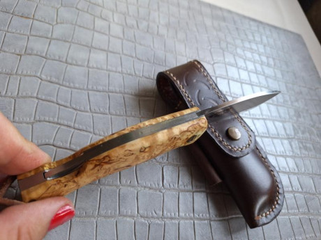 Buenas tardes compañeros,

Pongo a la venta estos cuchillos y navajas en perfecto estado

Portes dentro 130