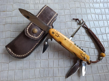 Buenas tardes compañeros,

Pongo a la venta estos cuchillos y navajas en perfecto estado

Portes dentro 142