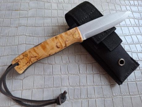 Buenas tardes compañeros,

Pongo a la venta estos cuchillos y navajas en perfecto estado

Portes dentro 150