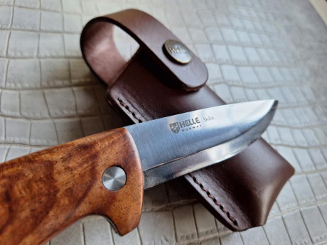 Buenas tardes compañeros,

Pongo a la venta estos cuchillos y navajas en perfecto estado

Portes dentro 171