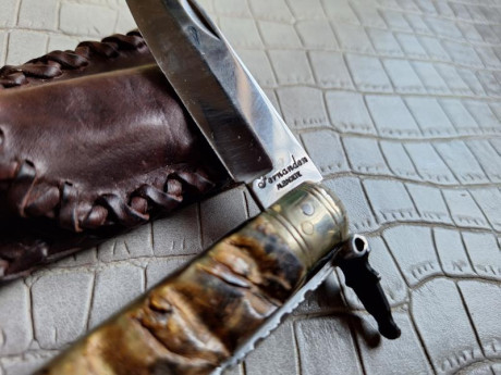 Buenas tardes compañeros,

Pongo a la venta estos cuchillos y navajas en perfecto estado

Portes dentro 131
