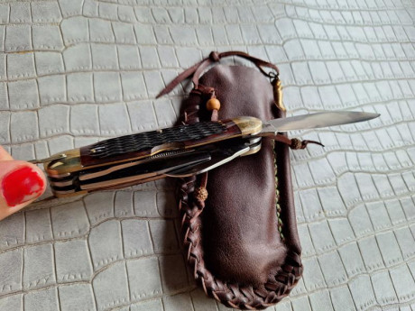 Buenas tardes compañeros,

Pongo a la venta estos cuchillos y navajas en perfecto estado

Portes dentro 150