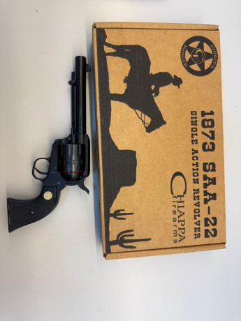 Vendo revolver Chiappa vaquero SAA-22 de 10 balas guiado en F pero con certificado BOPE para poder guiar 00