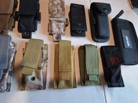 Buenas tardes compañeros,

Pongo a la venta estas fundas de navaja junto a un boli para ver el tamaño.

Portes 40