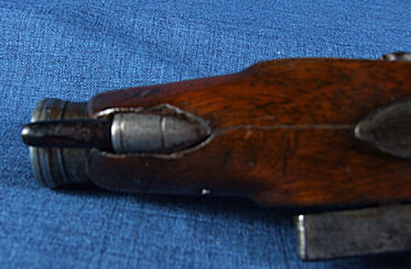 Venga a por otra , y esta creo que os va a gustar mucho . . .
Early Spanish Migulet Pistol, engraved and 31