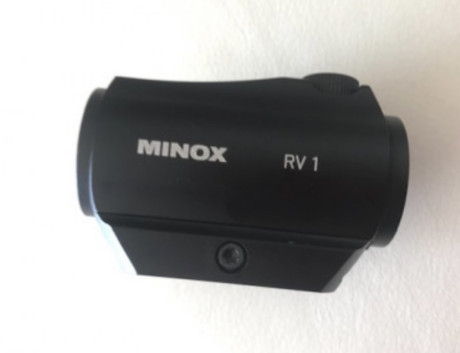 Se ofrece un MINOX RV1 nuevo punto rojo, comprado para una carabina que al final no compre. 
Su PVP 337€ 02