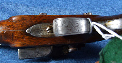 Venga a por otra , y esta creo que os va a gustar mucho . . .
Early Spanish Migulet Pistol, engraved and 30